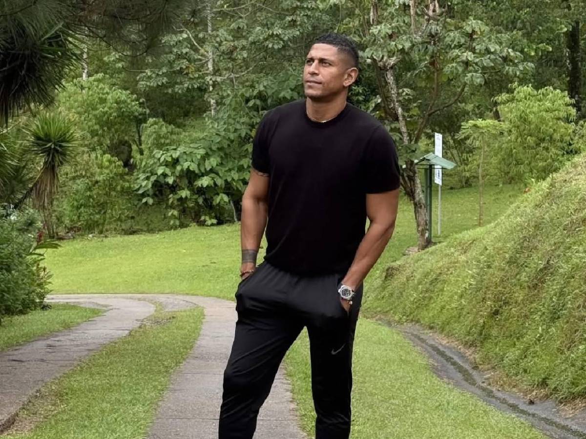 Carlo Costly preocupa a sus seguidores al ser internado en un hospital: ¿Qué tiene?