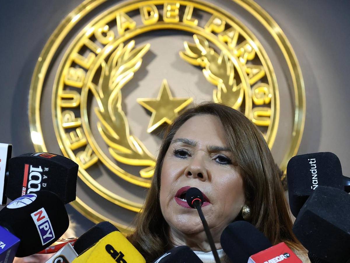 Polémica e irreverente: así es Celeste Amarilla, senadora que lanzó ofensas racistas a Mbappé