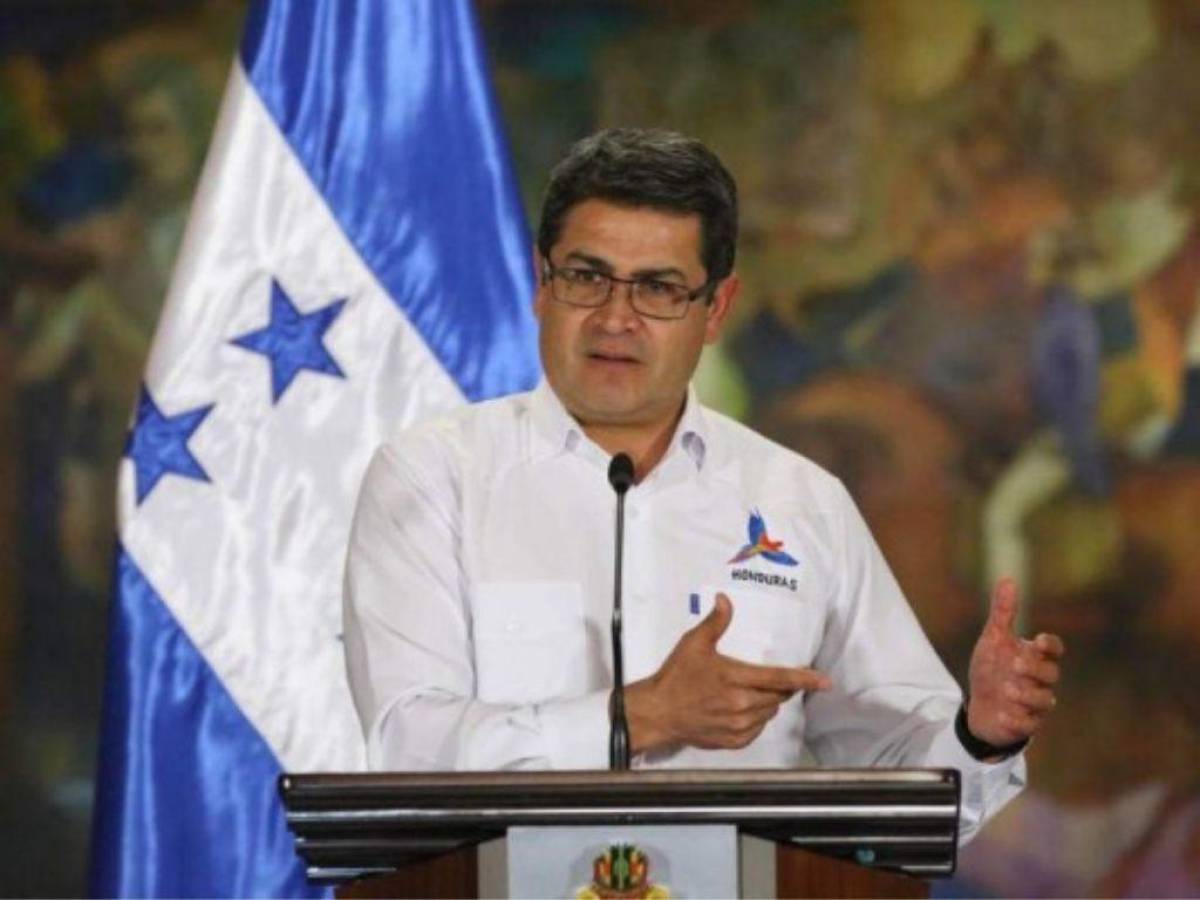 Juan Orlando Hernández anuncia que se entregará voluntariamente