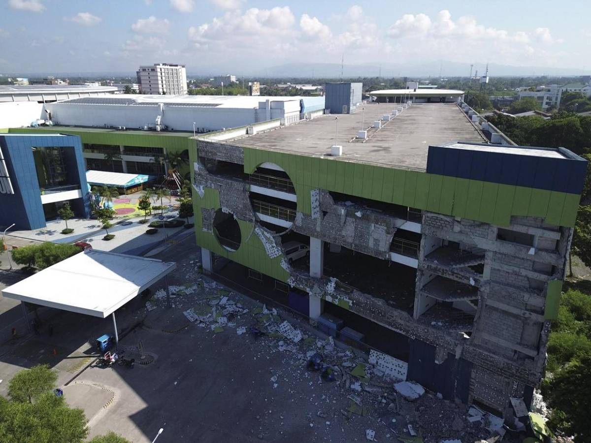 En estado de calamidad la ciudad más afectada por terremoto en Filipinas