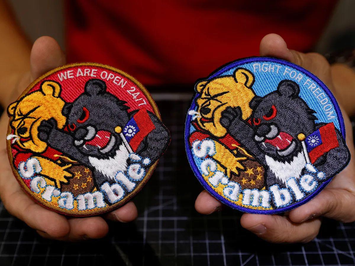 Insignia de la fuerza aérea de Taiwán de un oso golpeando a Winnie the Pooh causa polémica