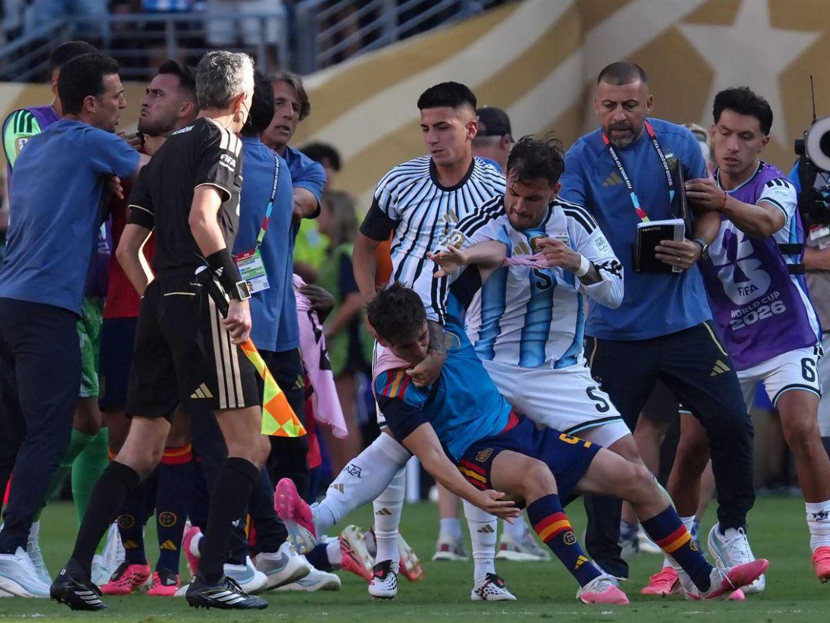 FIFA no perdona a Argentina: siete expedientes abiertos, suspensión a jugadores y sanción a la AFA