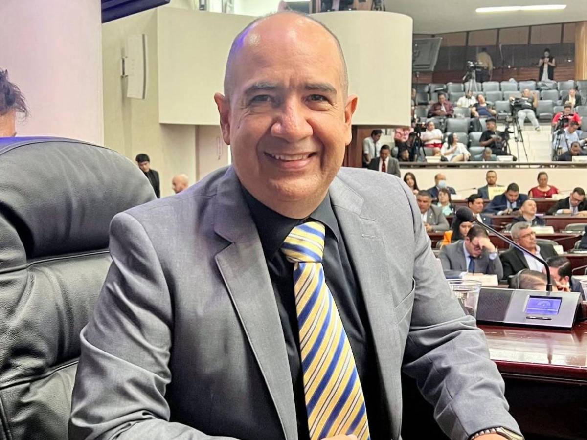 Hija de 19 años de Godofredo Fajardo gana L45 mil en alcaldía del DC: ¿qué funciones tiene?