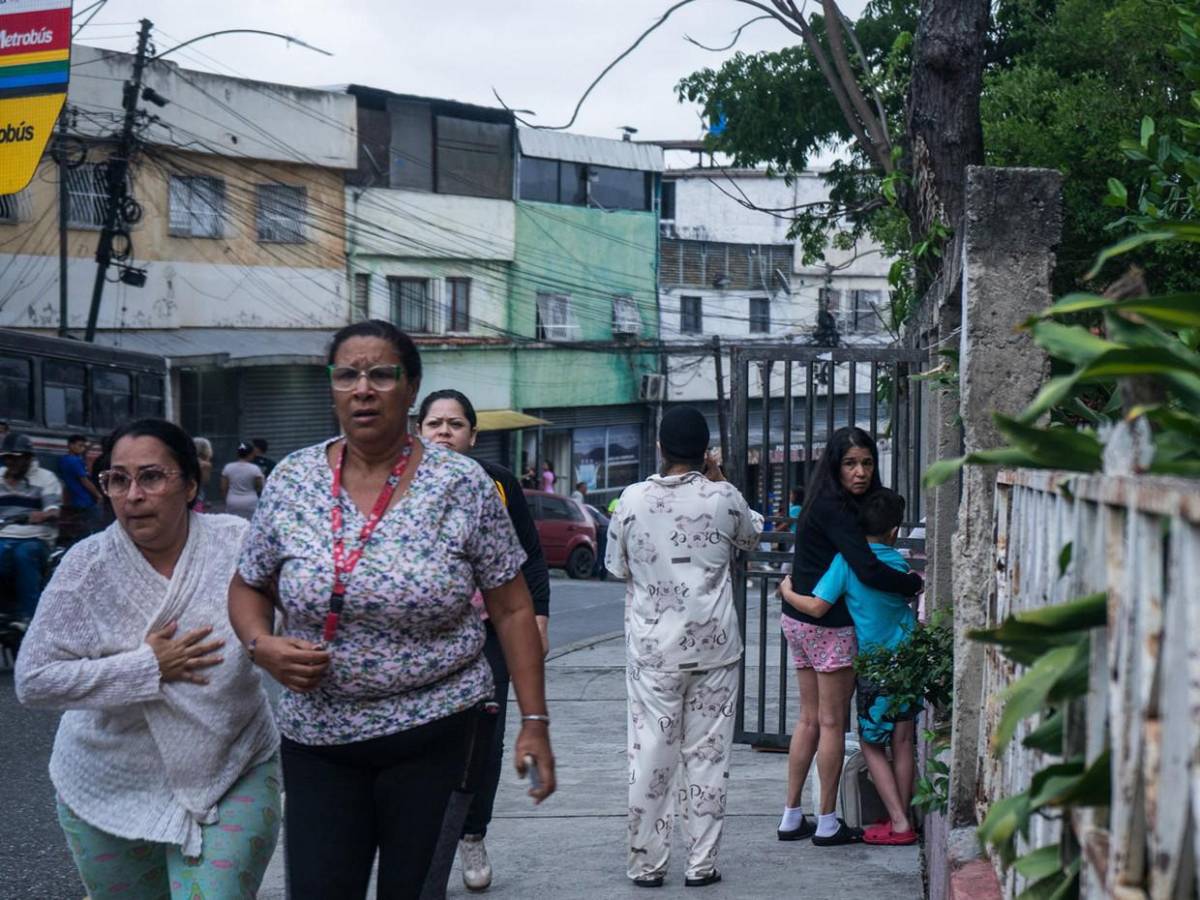 Pánico en calles de Venezuela tras dos sismos en menos de un minuto