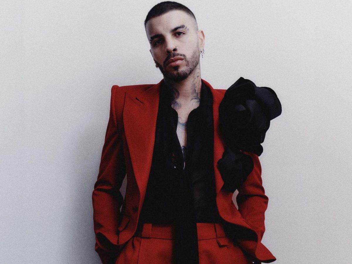 ¿Rosalía, fuente de inspiración en look de Rauw Alejandro?