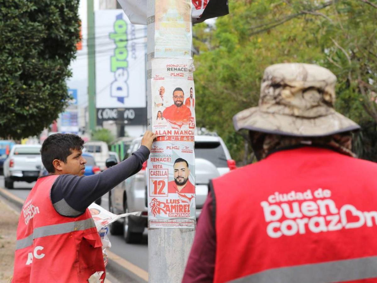 Despejan la capital de la propaganda política tras elecciones primarias