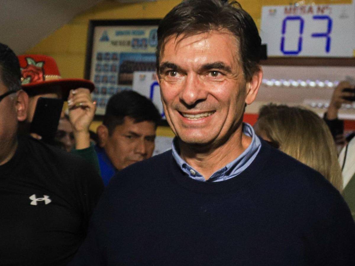 ¿Quién es Rodrigo Paz, el centrista que le puso fin a 20 años de izquierda en Bolivia?