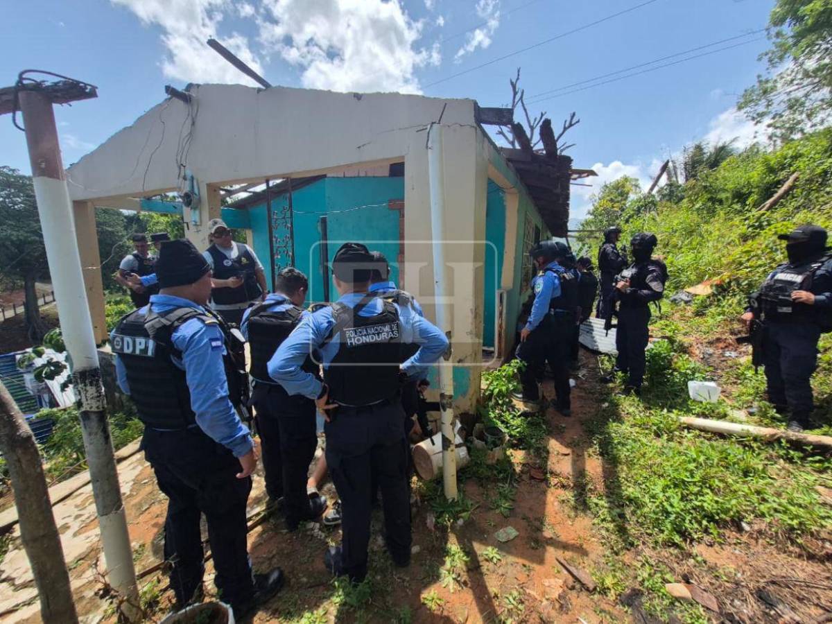 Venían de la iglesia cuando fueron raptados: así es la casa loca donde habrían matado cuatro primos en La Ceiba