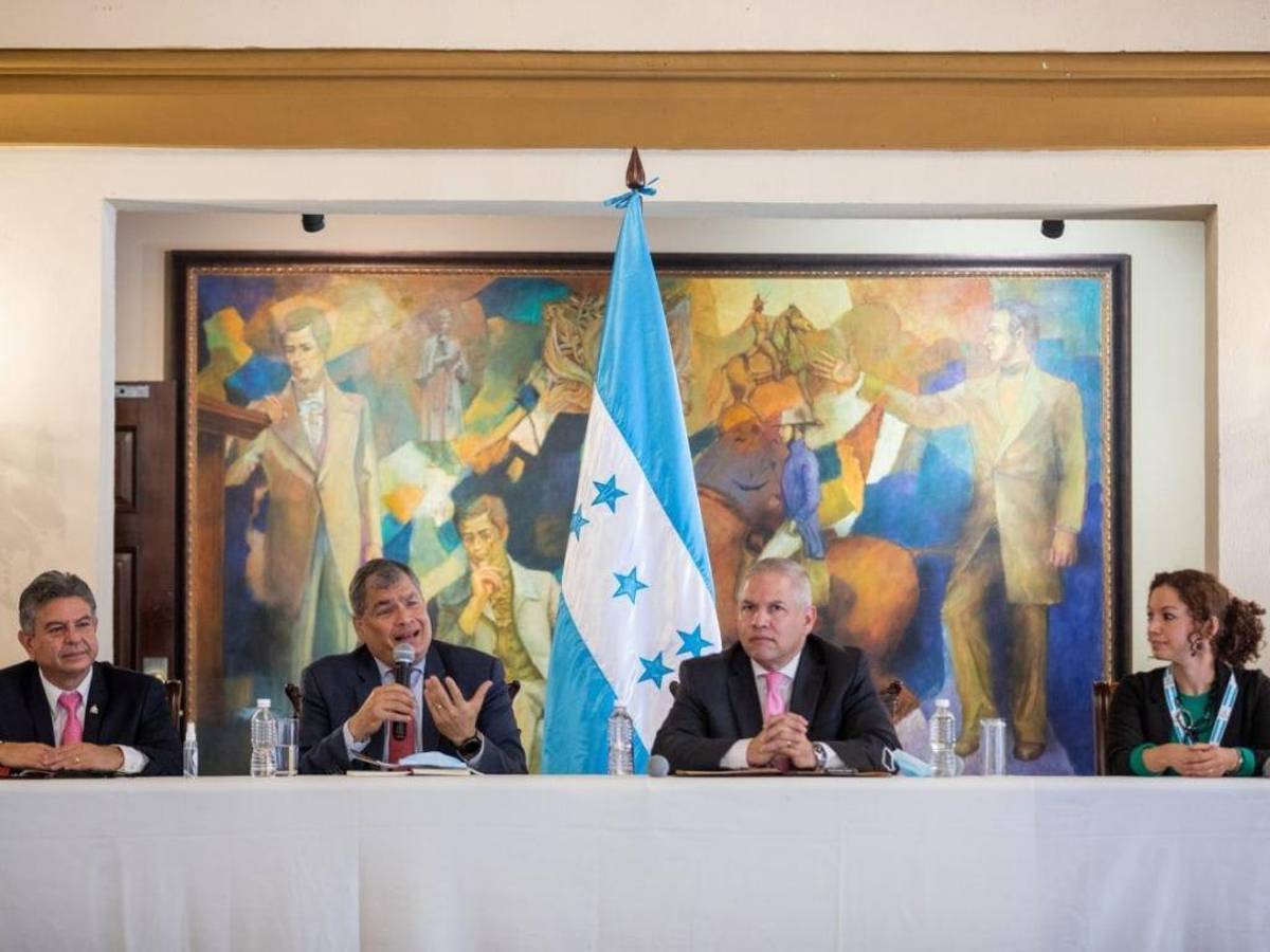 “El colmo del ridículo”: Rafael Correa sobre presunta desaprobación del gobierno de Ecuador por su visita a Honduras