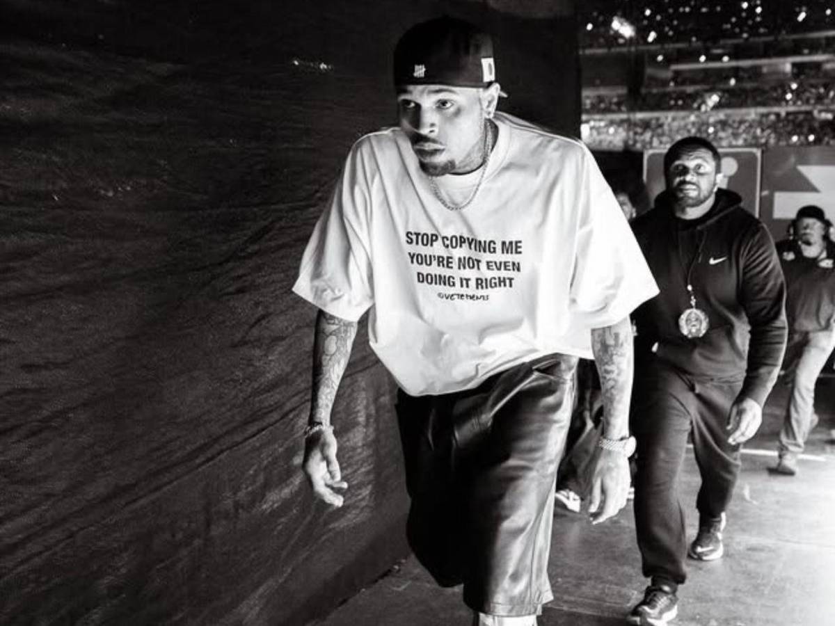 Tras arresto por agresión, Chris Brown queda libre bajo fianza