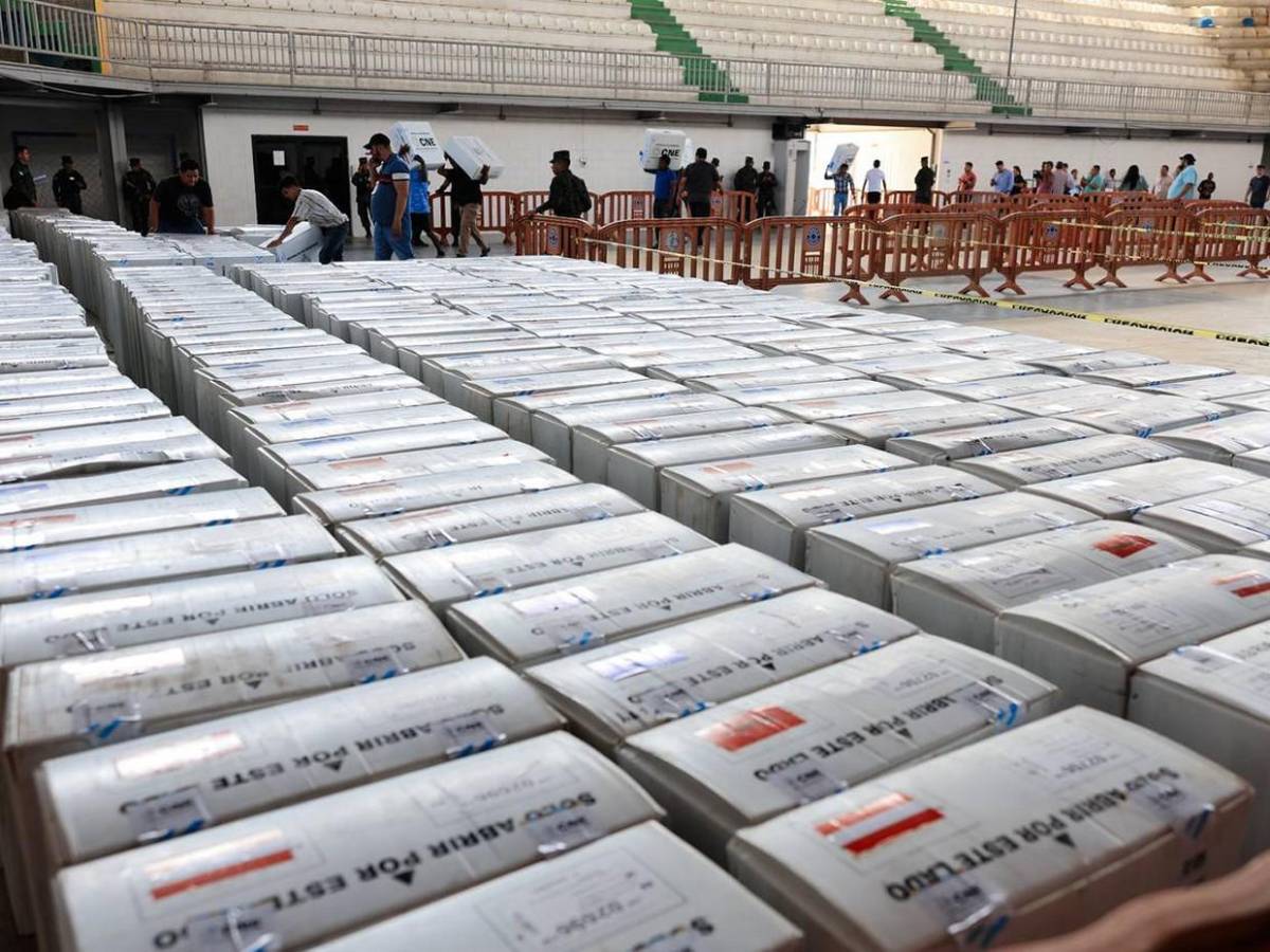 Material electoral ya llegó a SPS para ser distribuido en municipios de Cortés