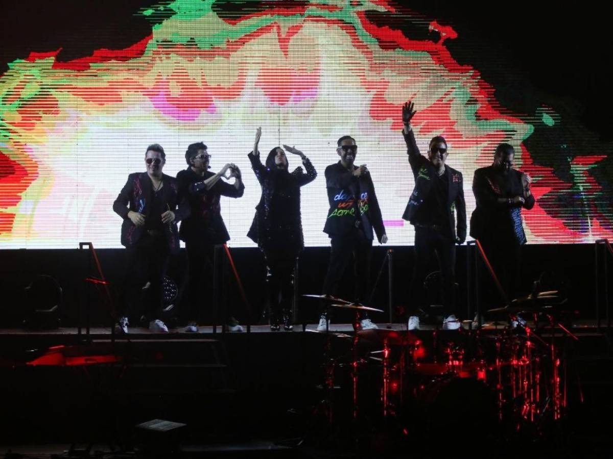 Matute llenó de nostalgia Tegucigalpa con su Disco Stereo Tour