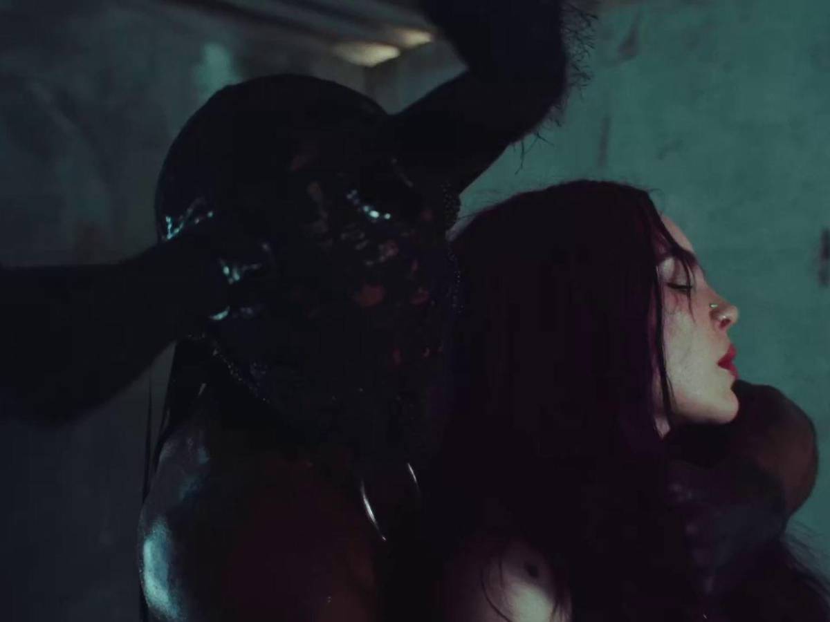 Belinda es acusada de adorar 'figuras demoníacas' en su nuevo video