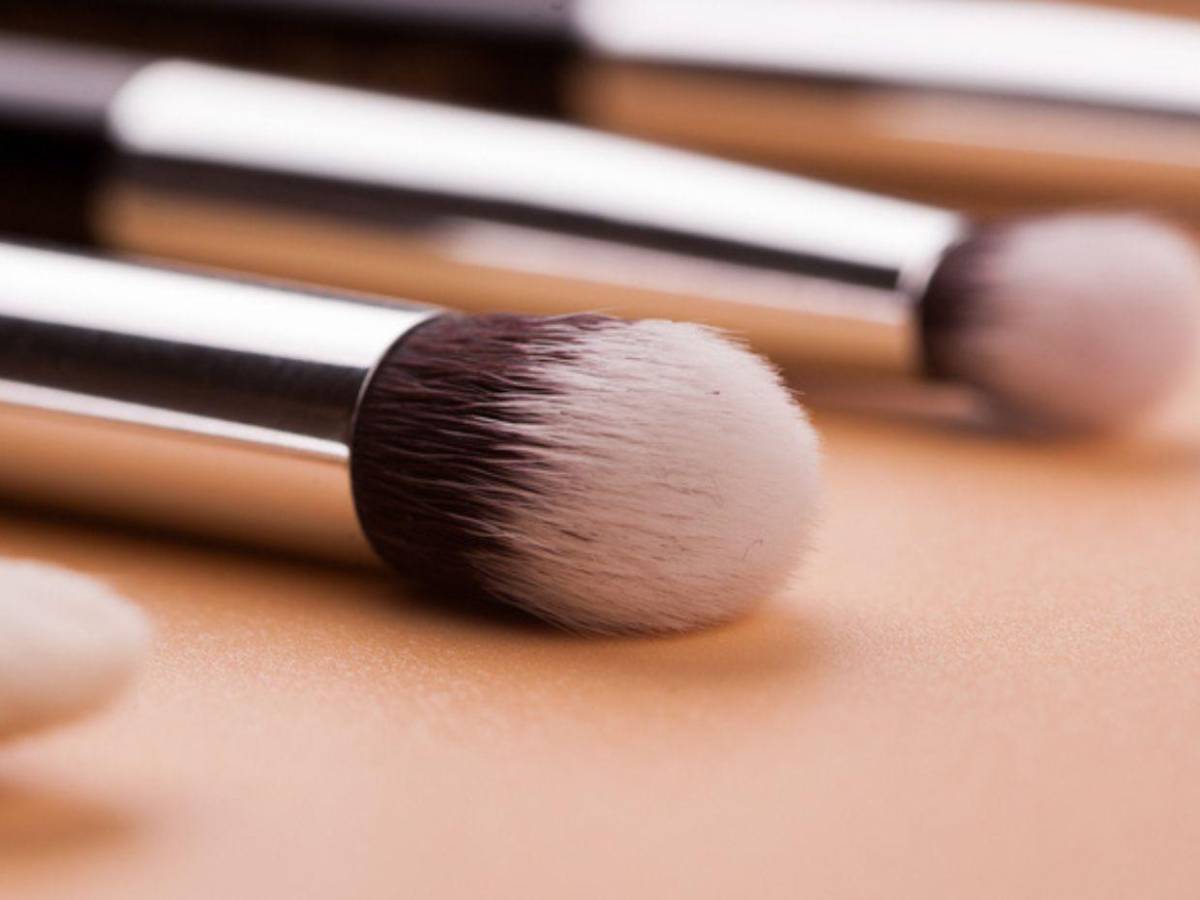 Maquillaje minimalista: un solo producto, múltiples usos Maquillaje minimalista: un solo producto, múltiples usos