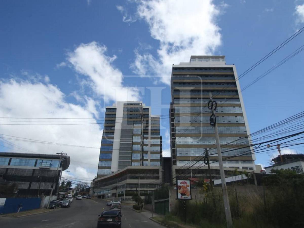 La capital vista a desnivel: edificios marcan el crecimiento vertical de Tegucigalpa