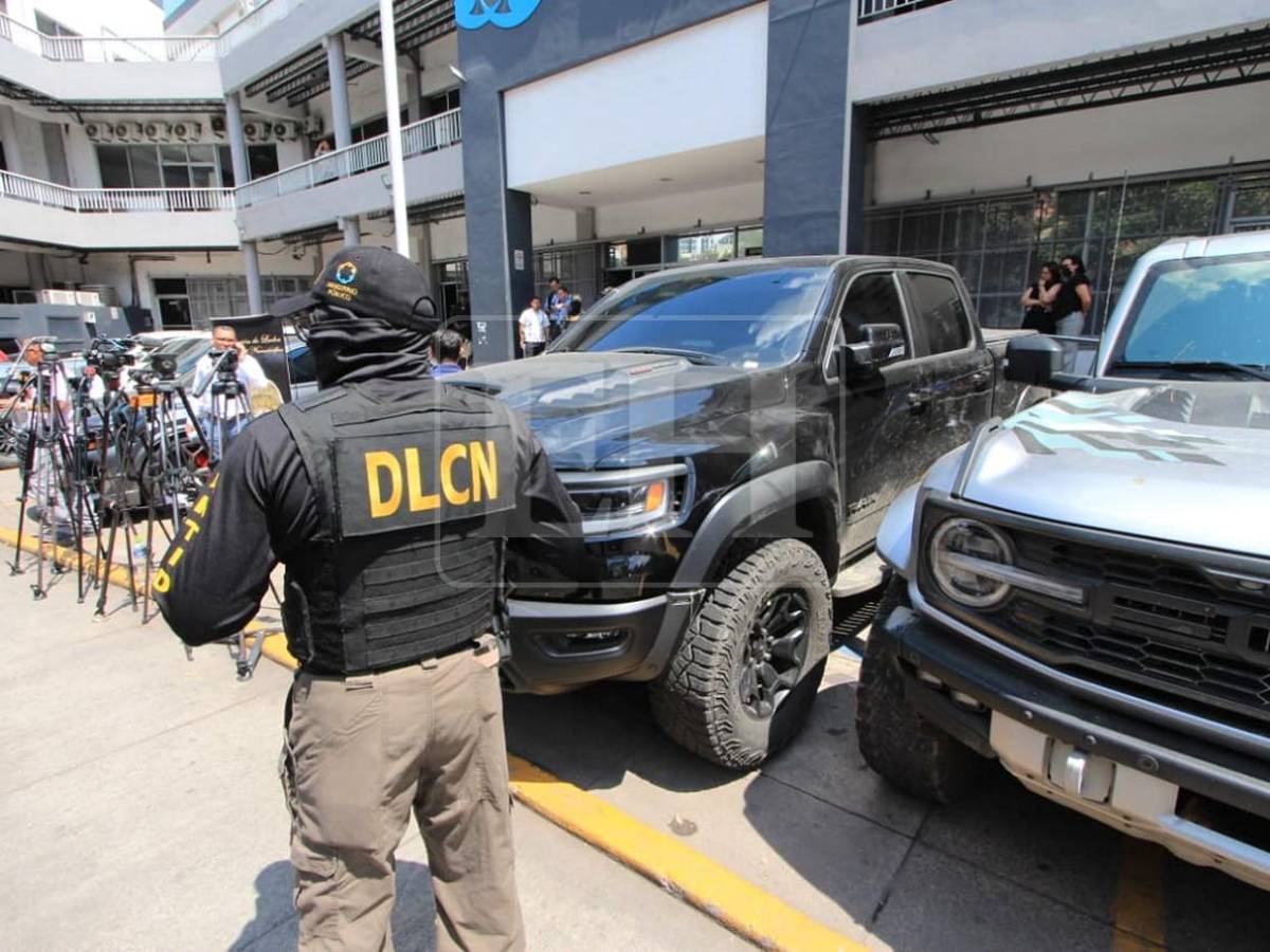 Fuerte decomiso de indumentaria militar al Cartel del Diablo en Sulaco; hay un detenido