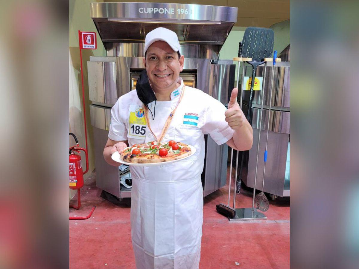 La pizza con la que participó en 2022 consistió en una combinación de chorizo suelto hondureño con culatello italiano.