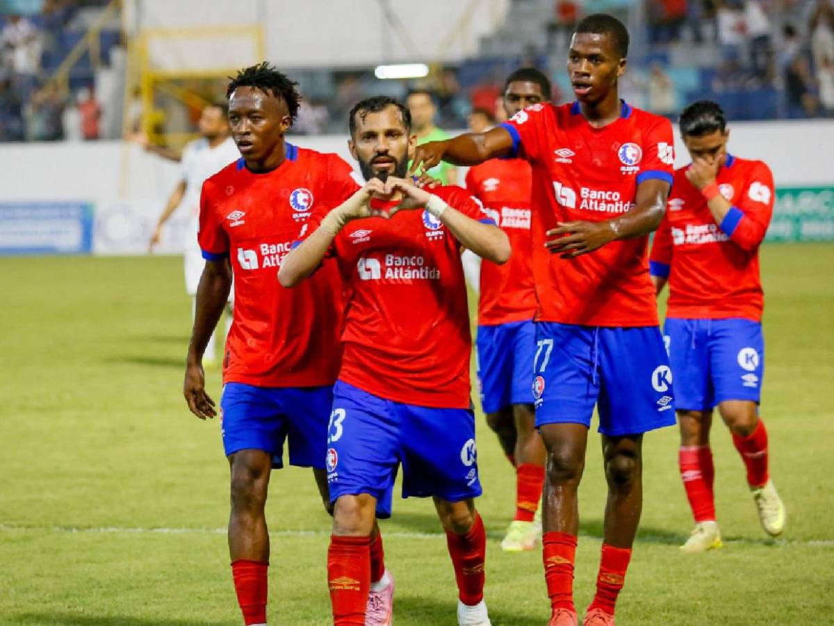 ¿Por qué el técnico Eduardo Espinel no da la cara en las conferencias del Olimpia?