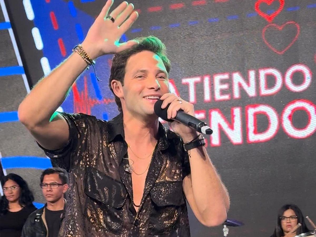 El cantante Gabriel Coronel enamoró al público en Teletón 2023.