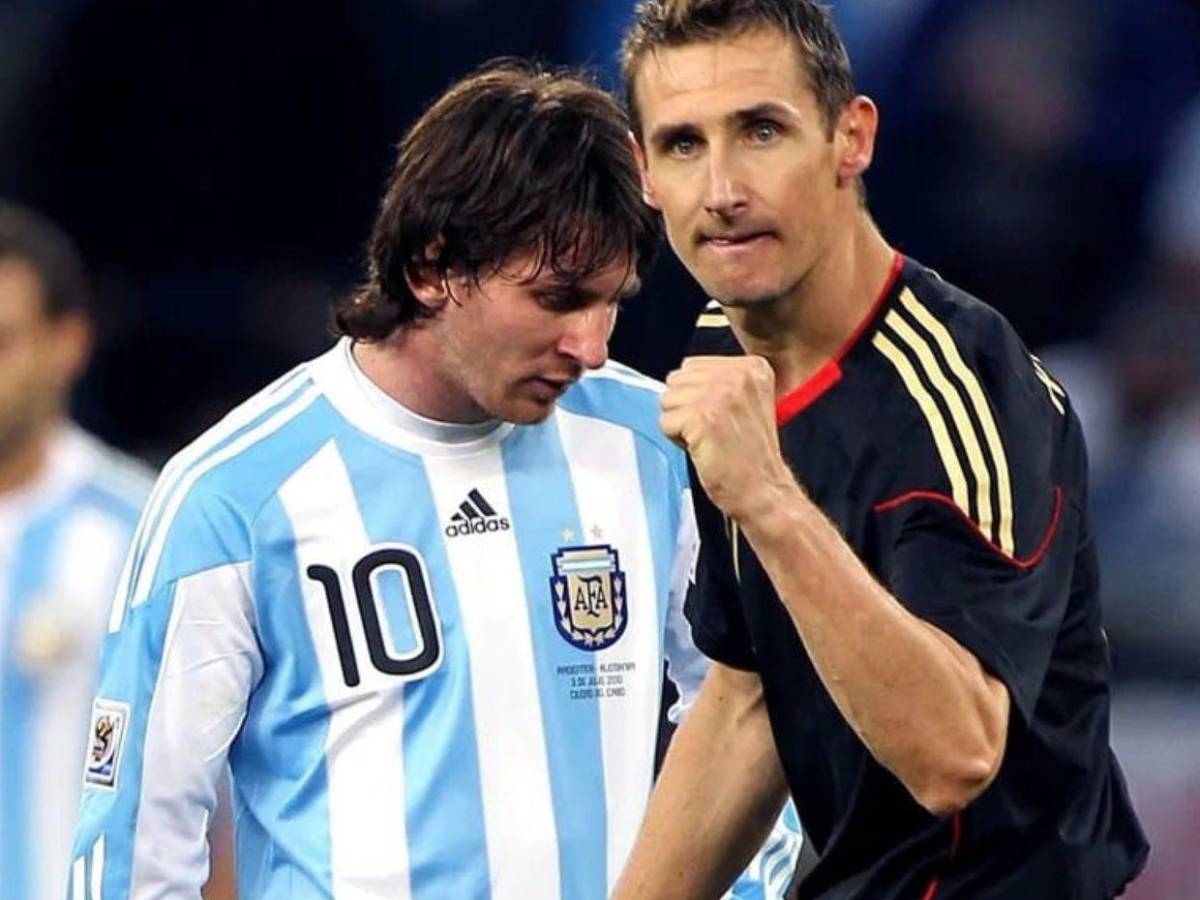 La emotiva llamada de Klose y Messi organizada por Scaloni, DT de Argentina