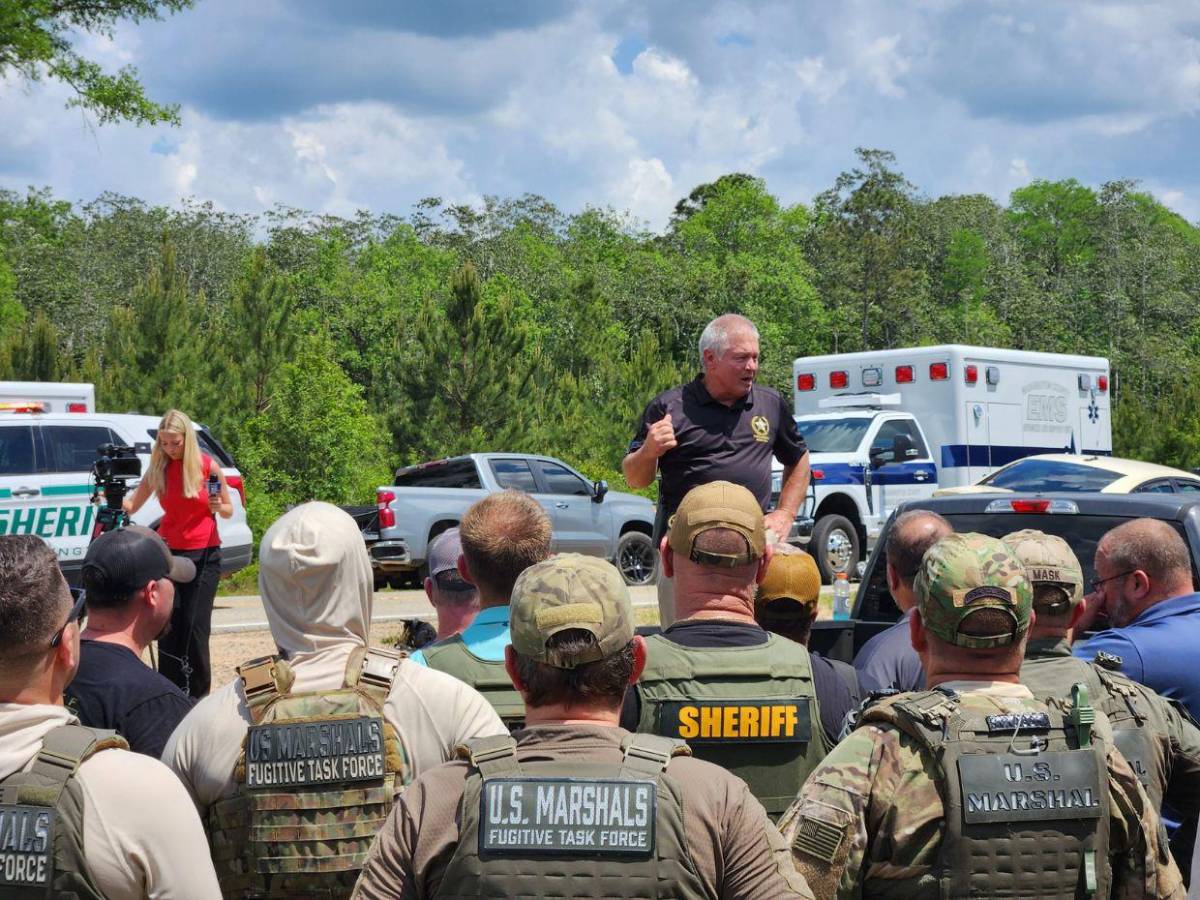 Mujer escapa tras ser secuestrada, abusada y encerrada en un contenedor en Florida