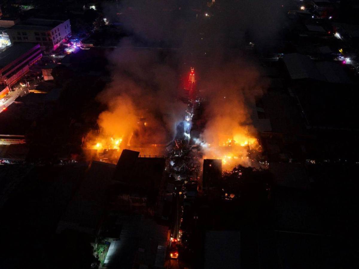 ¿Qué provocó el incendio en el mercado Medina de San Pedro Sula? Esto es lo que se sabe