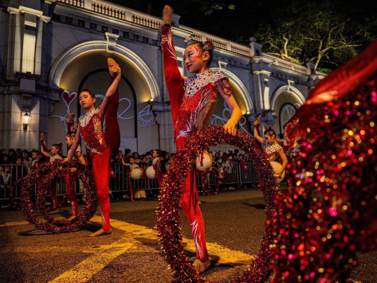 Con desfiles y música, así se celebra el Año Nuevo chino