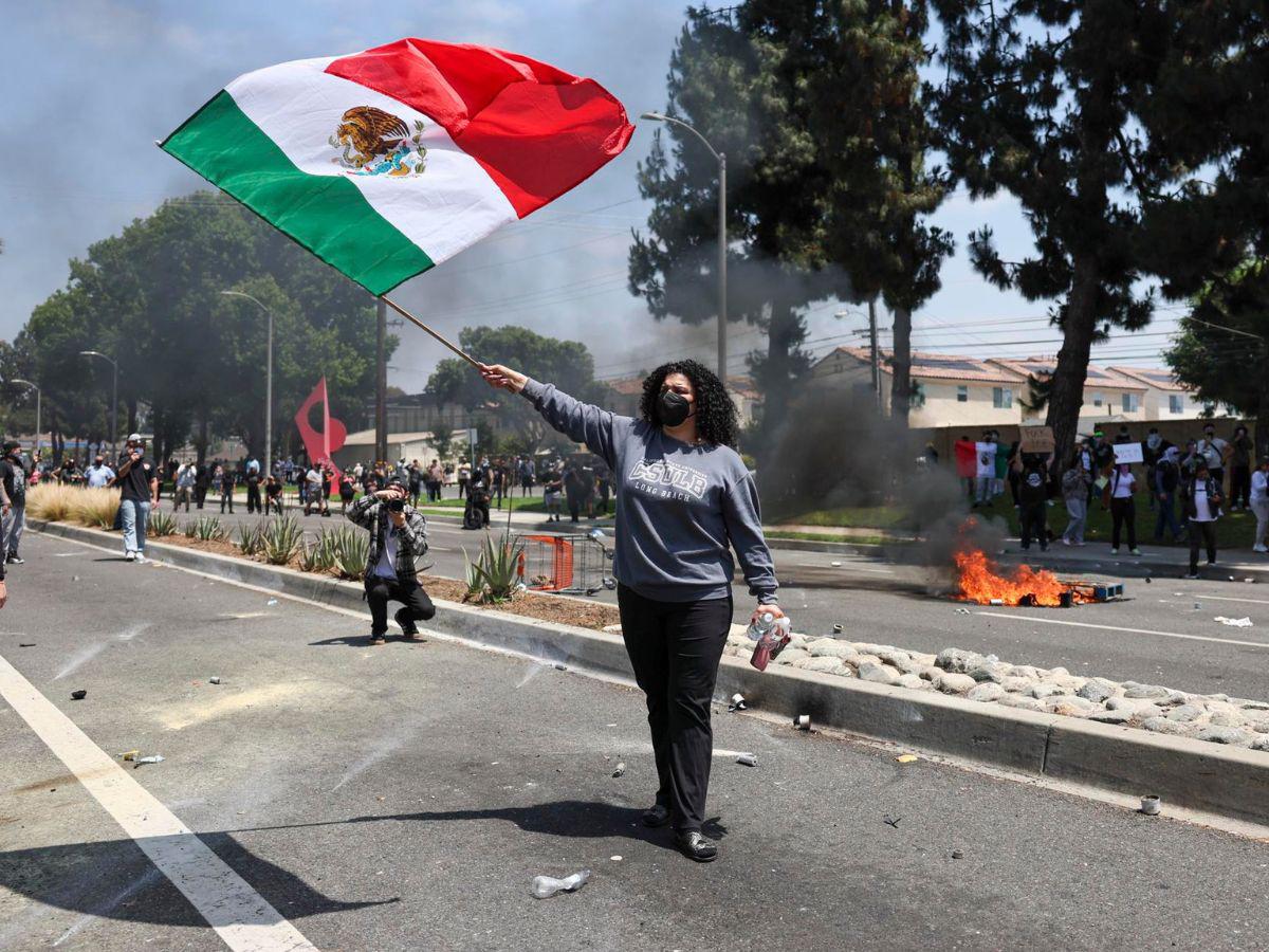 ¿Qué está pasando en Los Ángeles? Lo que se sabe de las redadas y protestas de migrantes