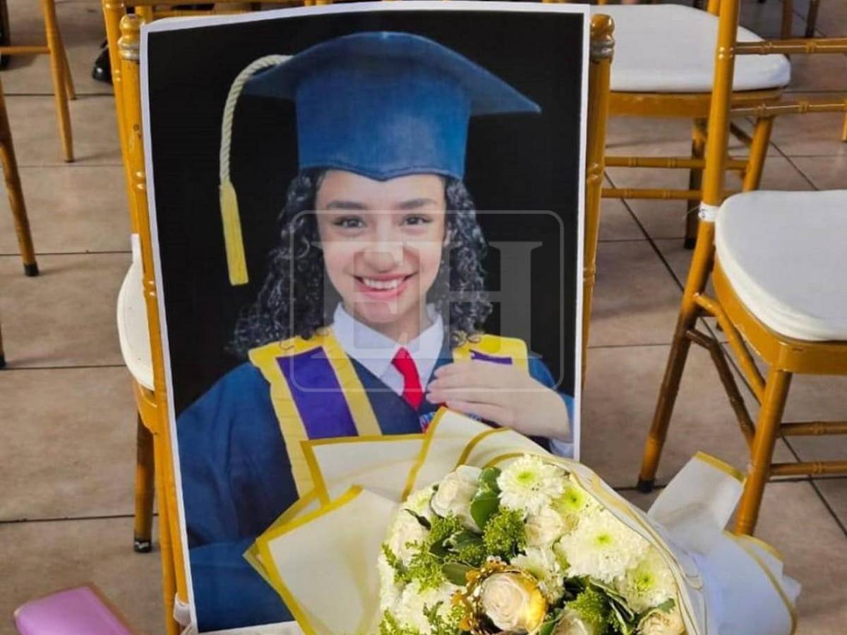 Sueño cumplido: entregan título a padres de Emily Torres, estudiante del Cultura Nacional School