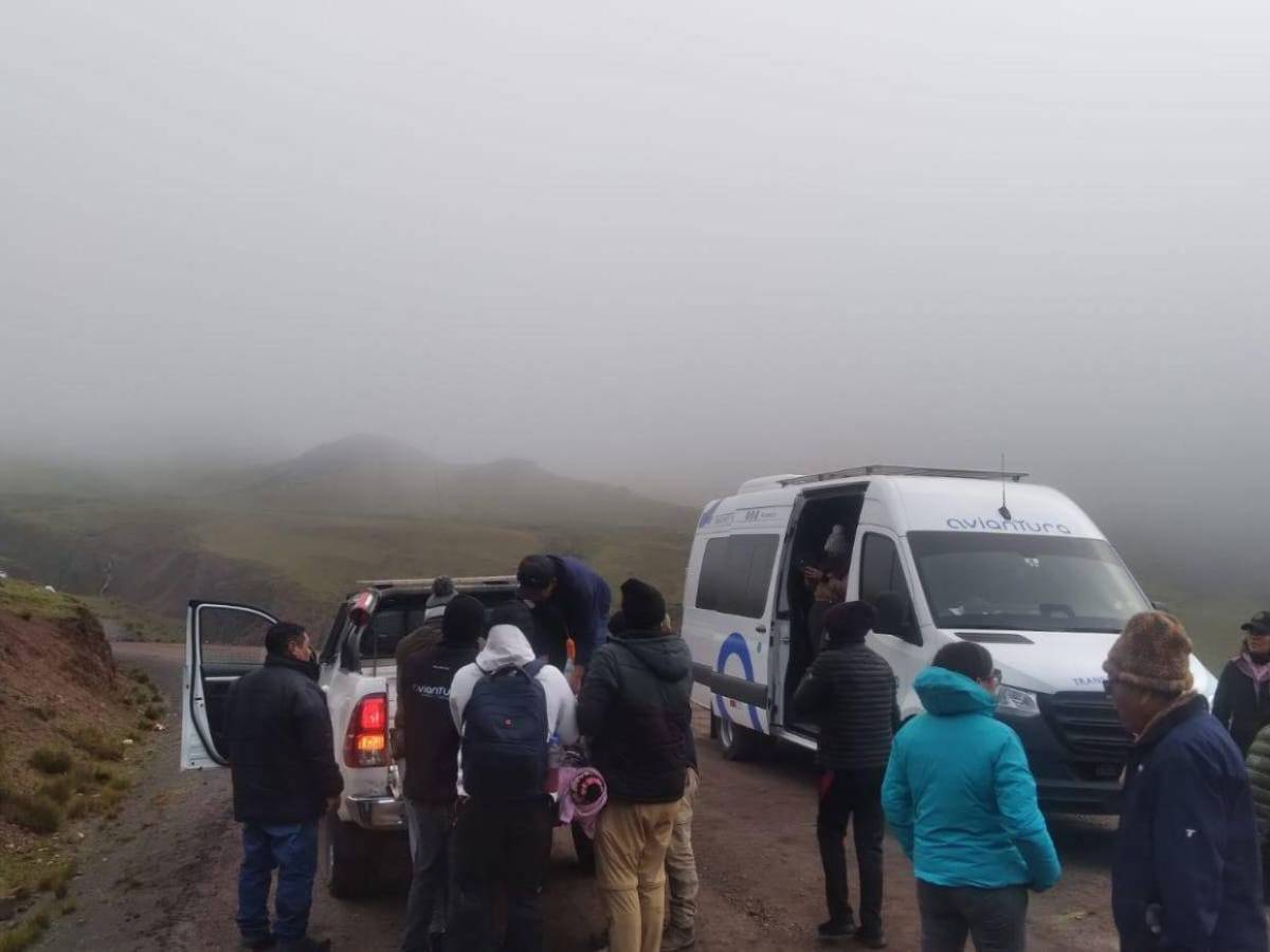 Tragedia en Perú: bus turístico cae por barranco y deja 9 muertos