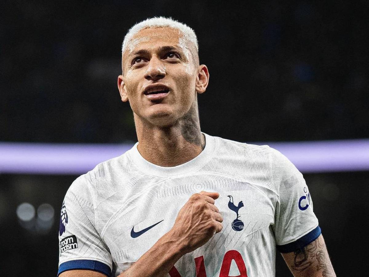 Fichajes: Se va de PSG, Barcelona se pronuncia sobre Julián Álvarez y; ¿nuevo DT en Argentina?