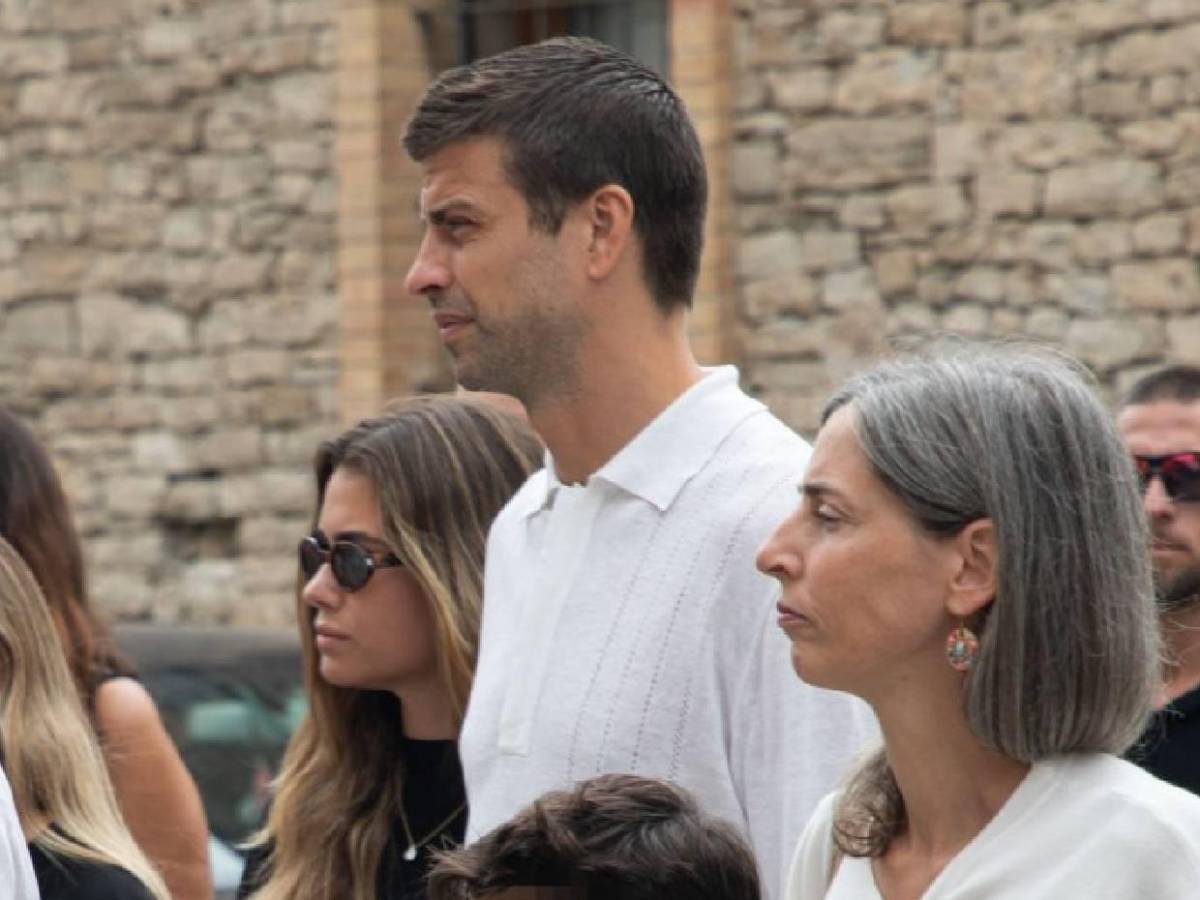 Piqué y Clara Chía sorprenden: El exjugador la pasa mal y se revela lo que hizo su pareja