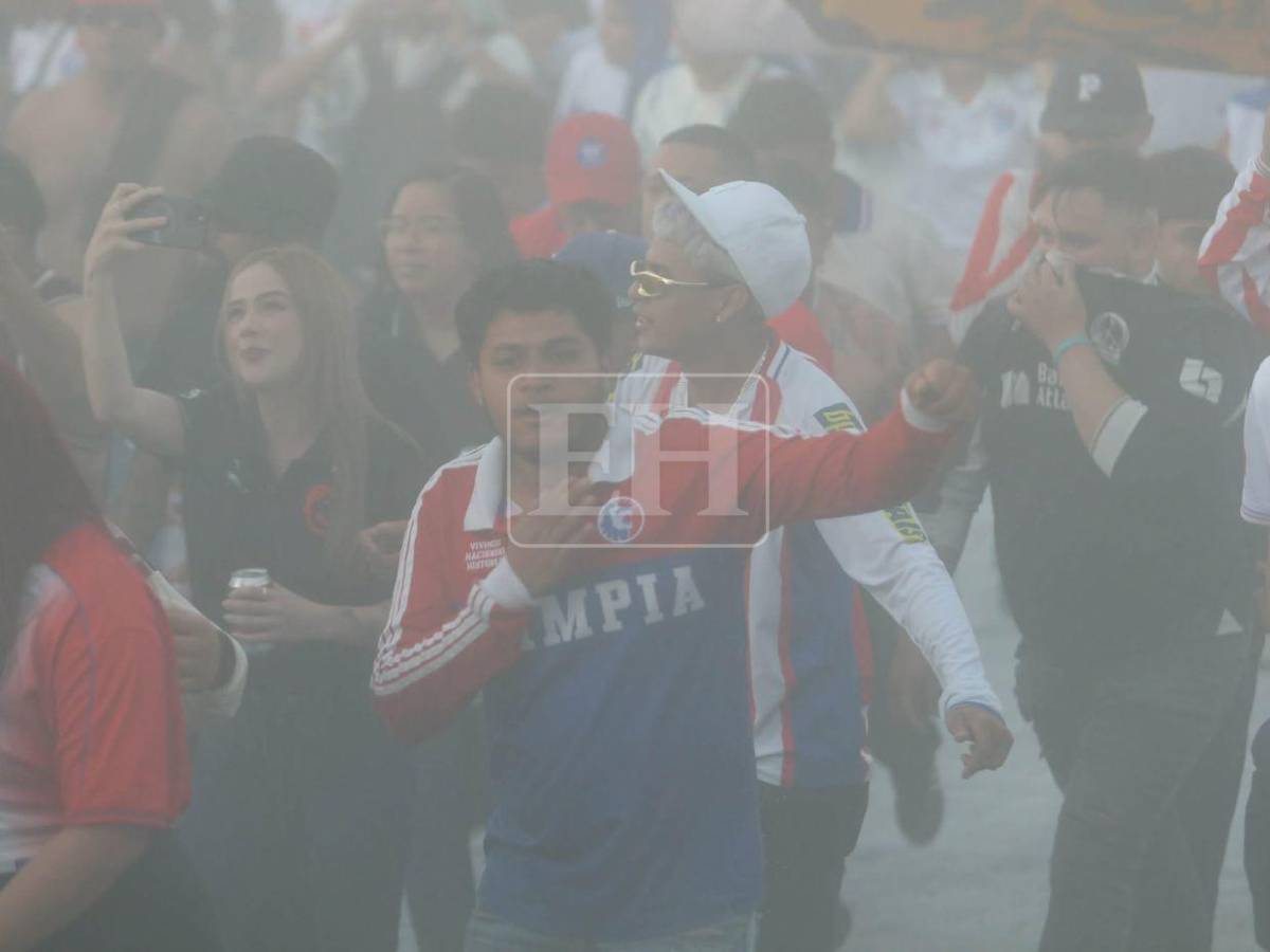 ¡Olimpismo a flor de piel! El carnaval de la Ultra Fiel previo a la final Olimpia - Marathón