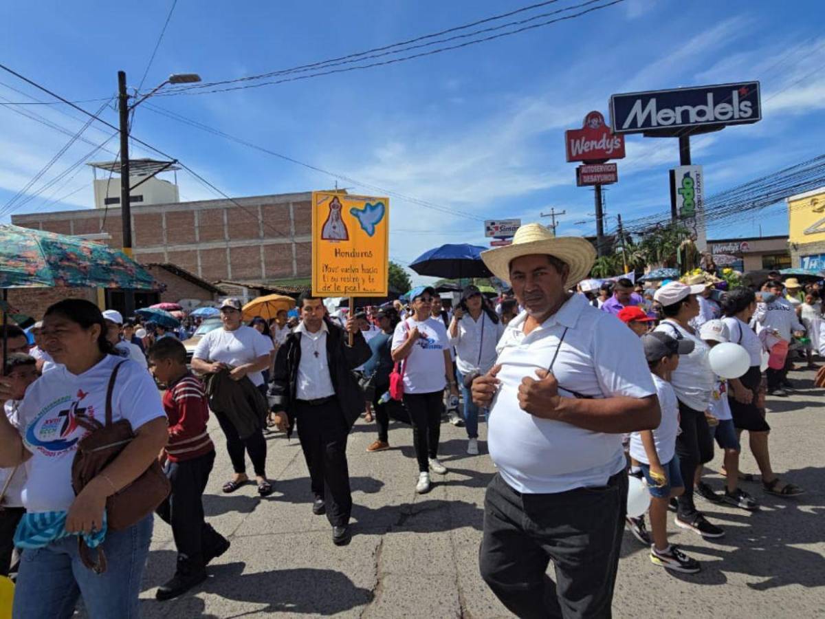 Comayagua da inicio a la histórica Caminata por la Paz convocada por iglesias