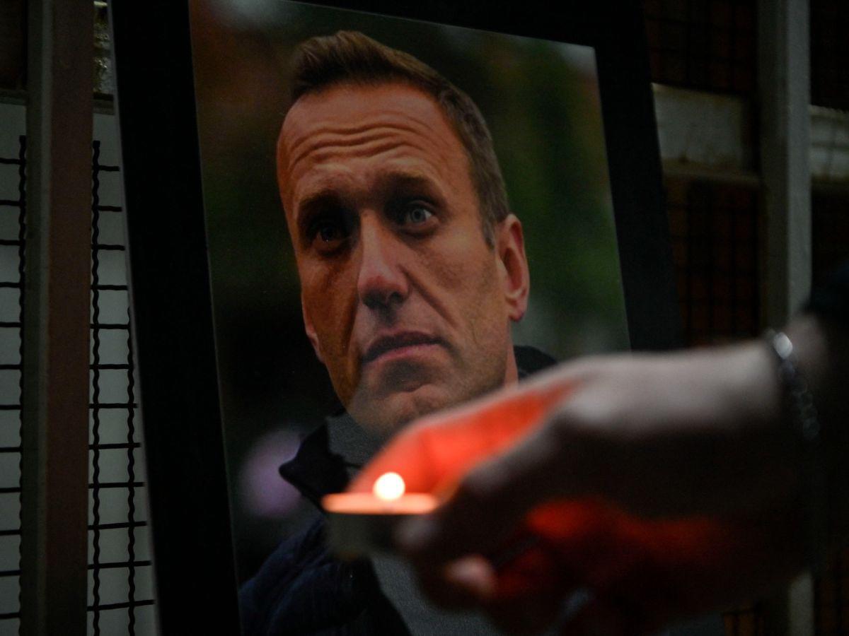 Madre de Navalni exige a Putin  entregar el cuerpo de su hijo