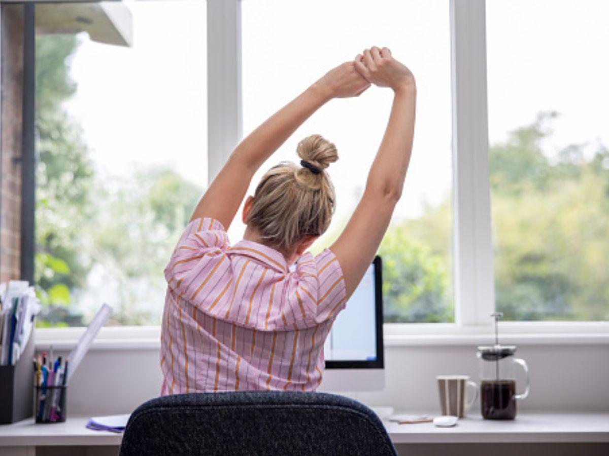 ¿Cómo combatir el sedentarismo durante la jornada laboral?