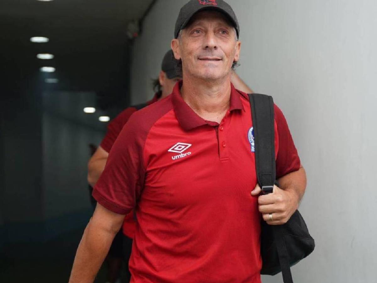 Pedro Troglio revela cábala para éxito con Olimpia: Mismo calzoncillo en todos los partidos incluido