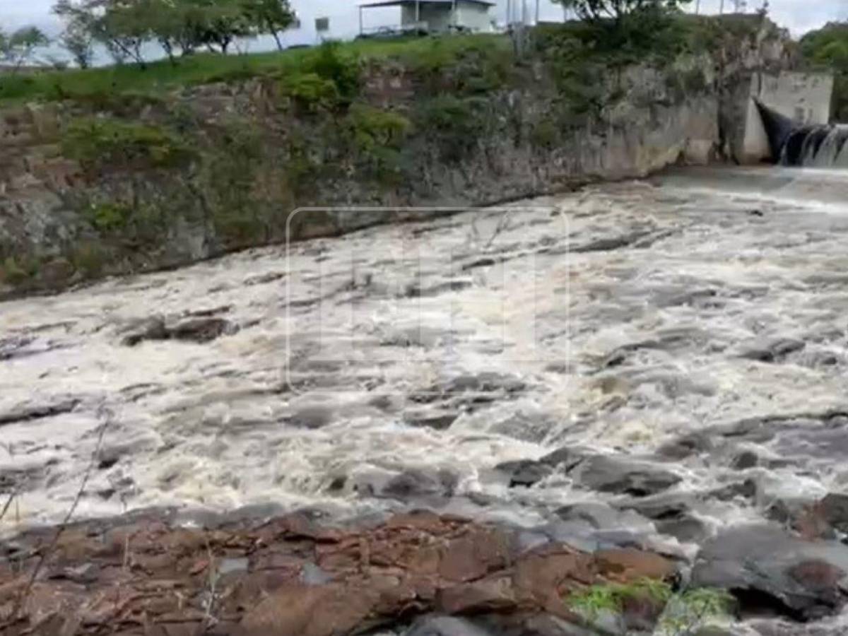 Agua de las represas debe durar hasta mayo de 2027, advierte Juan Diego Zelaya