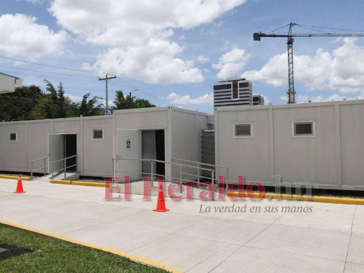 Dinero de hospitales móviles habría sido depositado en bancos de Panamá, Bahamas e Islas Vírgenes