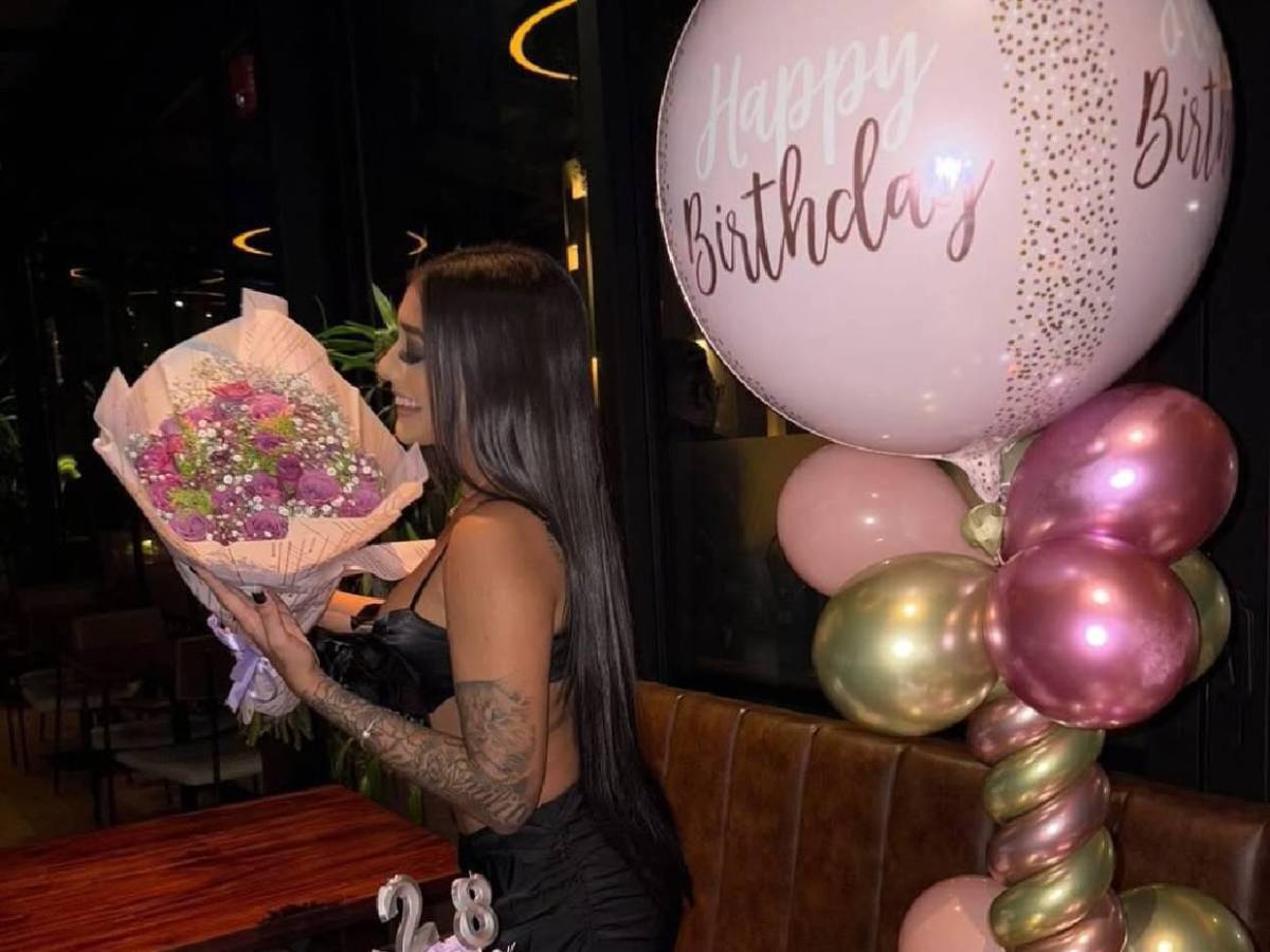 Jugador de Liga Nacional sorprende a su novia con impresionante regalo de cumpleaños: Así la pasó