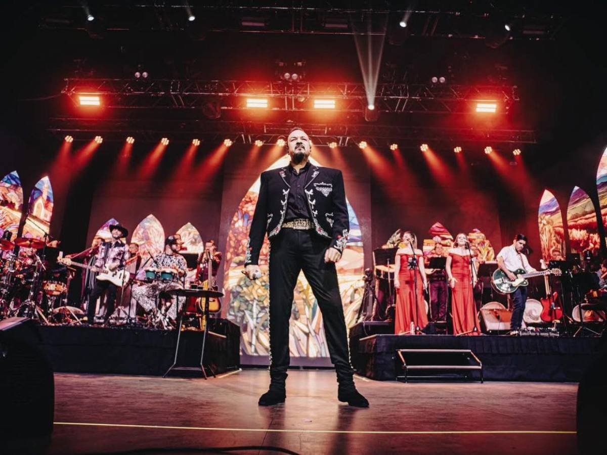 ¿De cuánto es la fortuna del cantante Pepe Aguilar?