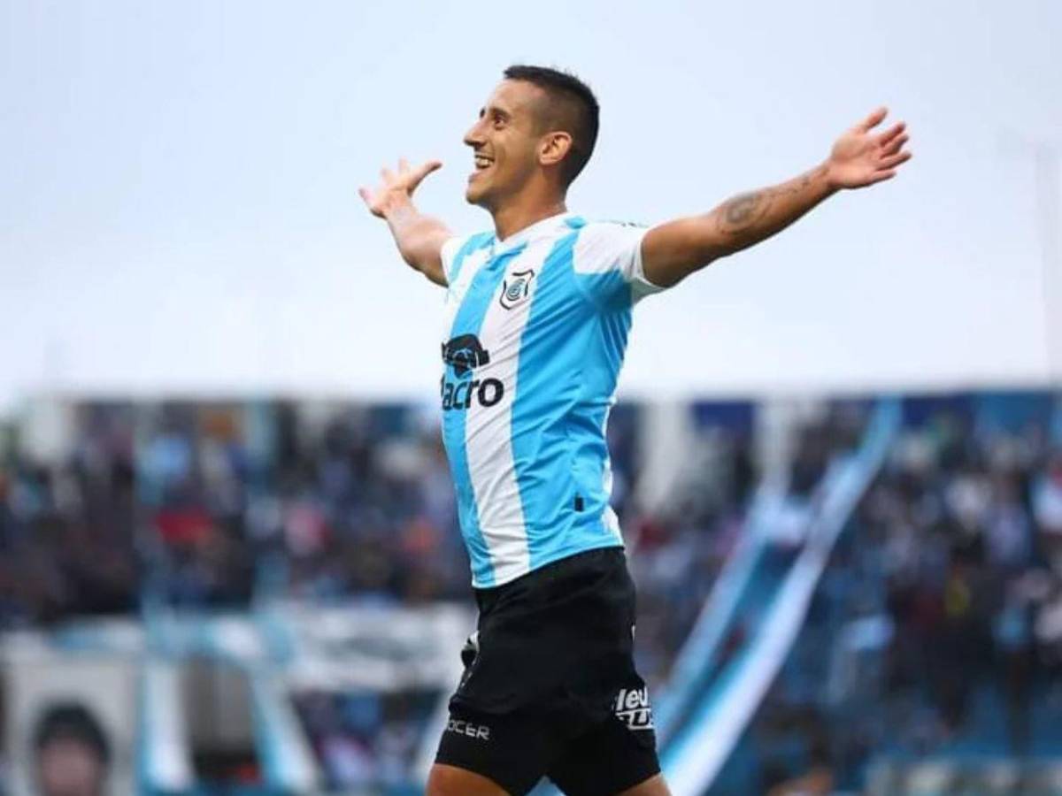 ¡Insólito! Bajan de avión a futbolista por gritar bomba y podría tener consecuencias