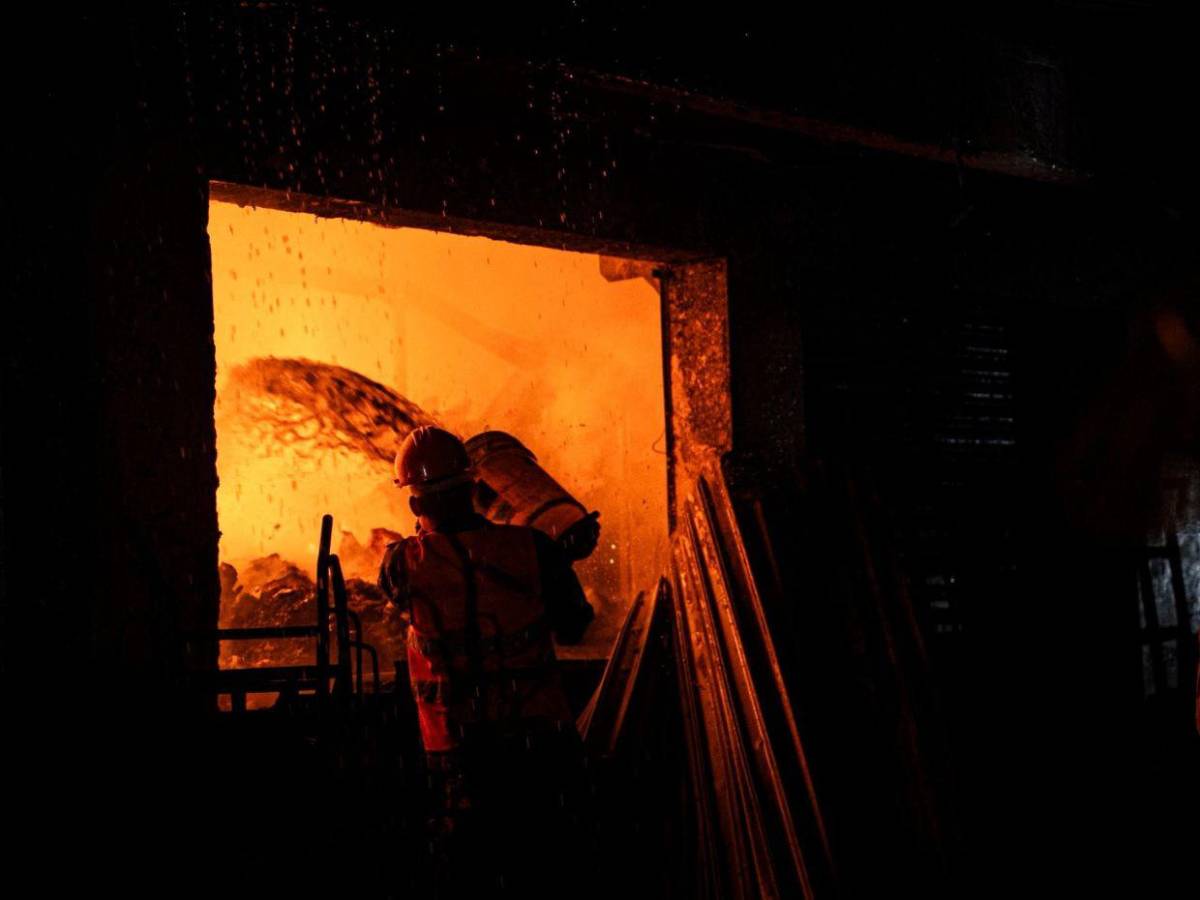 ¿Qué provocó el incendio en el mercado Medina de San Pedro Sula? Esto es lo que se sabe