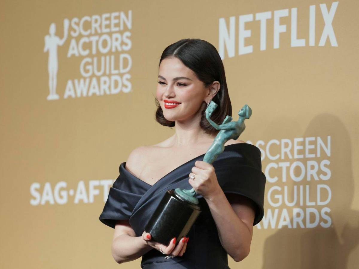 Cambio físico de Selena Gómez: Lupus, SIBO y su mensaje de aceptación en los SAG Awards