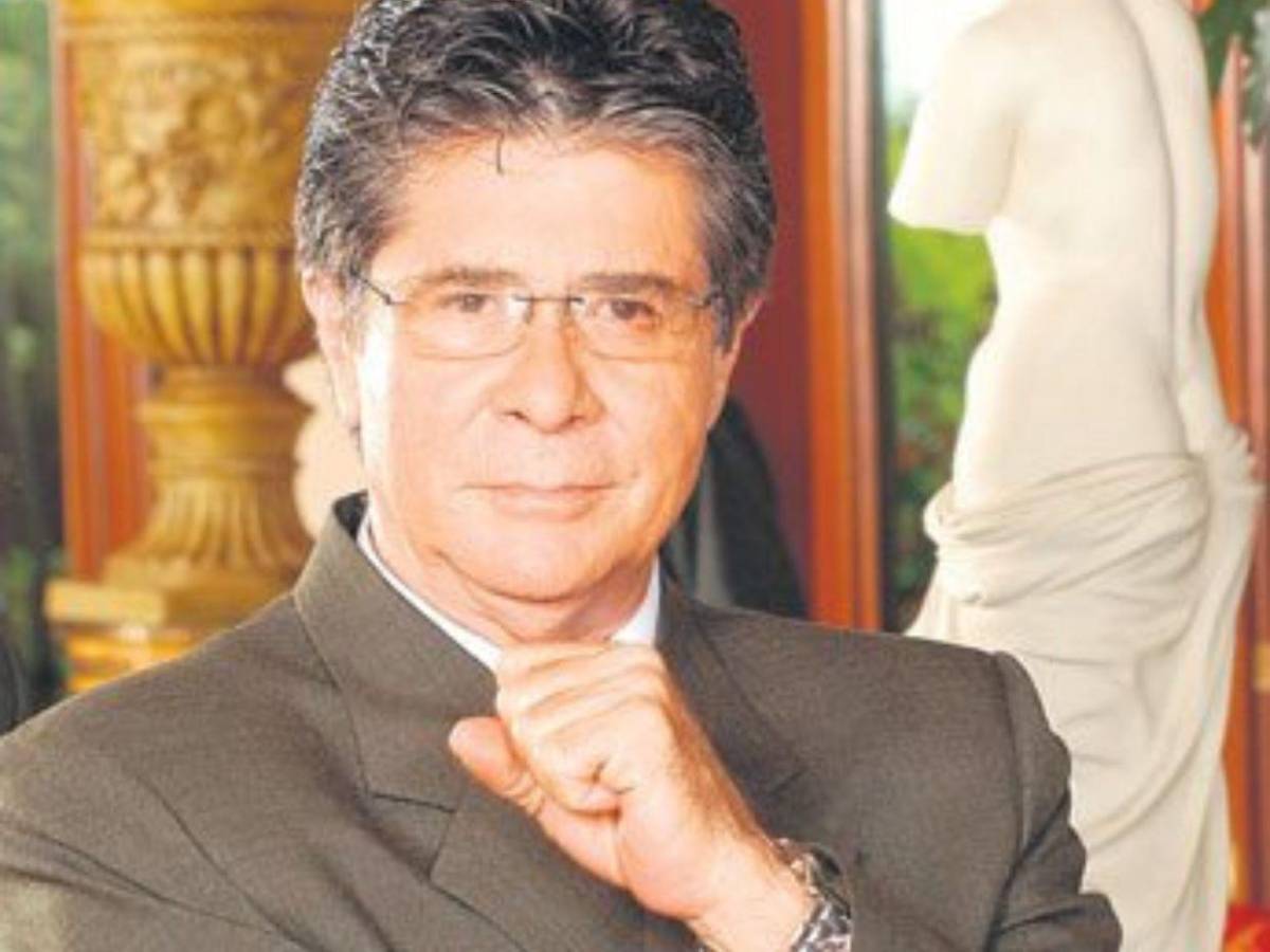 Actor Eduardo Serrano es diagnosticado con cáncer y su familia pide apoyo