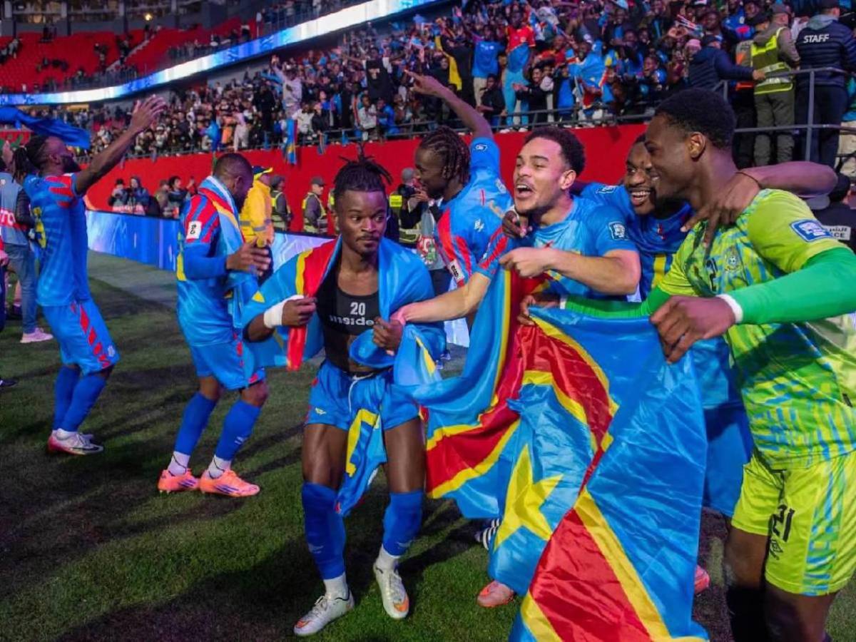 Eliminatoria: Entrenador denuncia brujería de selección para sacarlos del Mundial