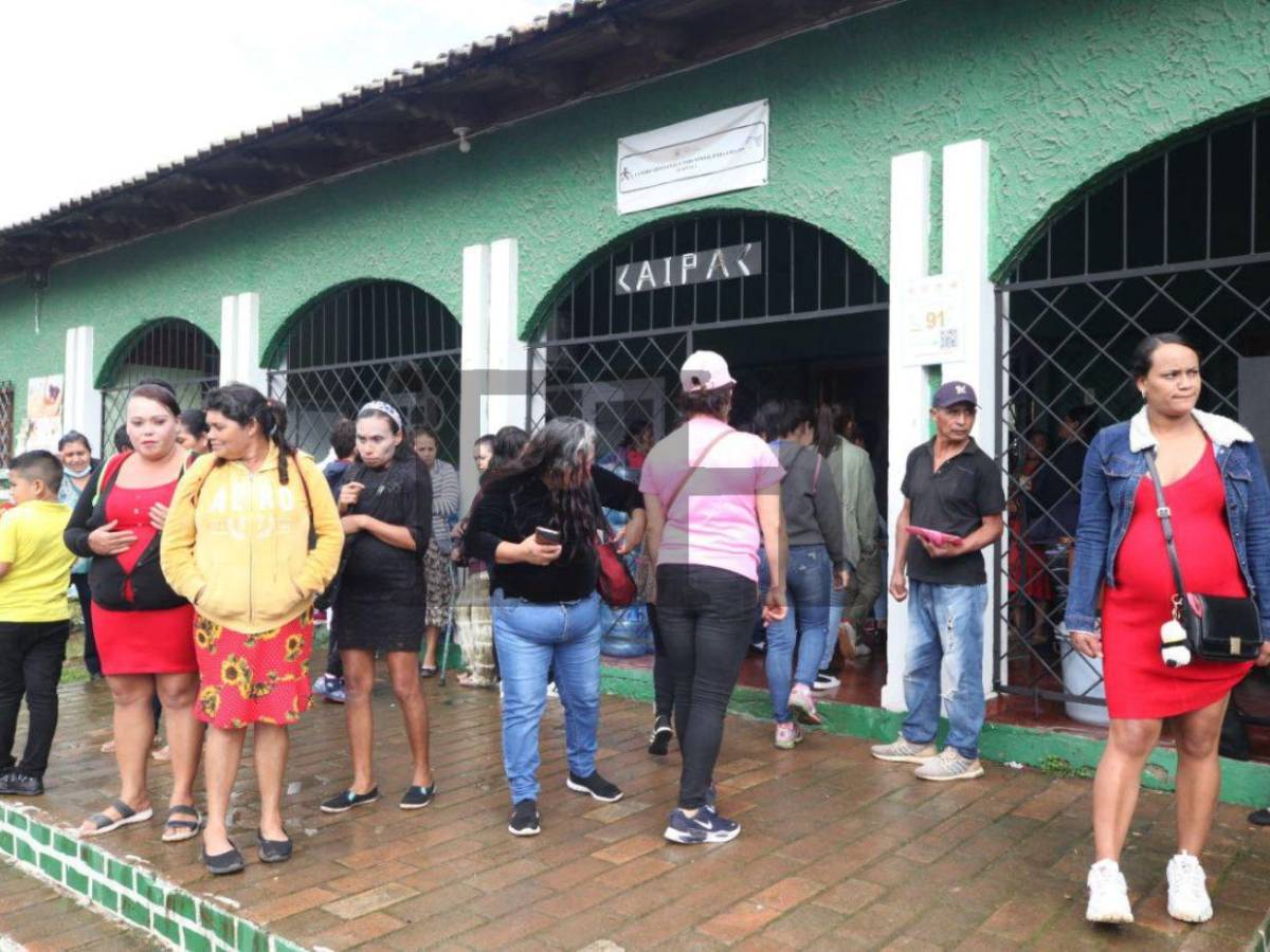 Reparten bono climático en Santa Lucía y pobladores desconocen el propósito