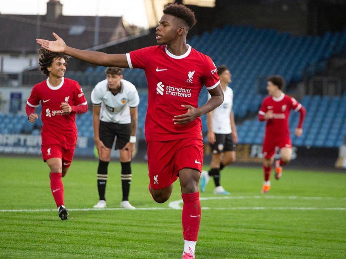 ”La joven estrella con el mundo a sus pies”, <b><a rel=nofollow noopener noreferrer href=https://theathletic.com/5077514/2023/11/20/keyrol-figueroa-liverpool-usa-world-cup/ target=_blank>calificó The Athletic </a></b>a Keyrol Figueroa, quien juega como delantero y extremo derecho.