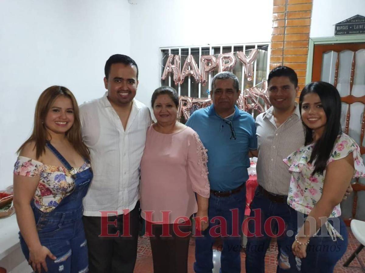La familia Vargas Laínez agradece a Dios por el milagro.