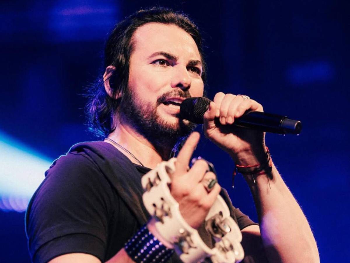 De “Miedo escénico” a “Acústico”: el catálogo discográfico de Beto Cuevas